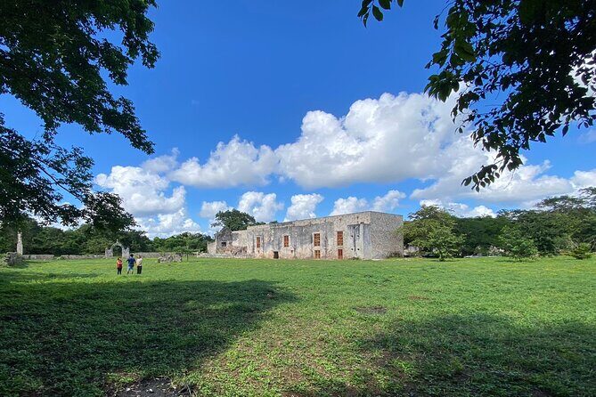Chichen Itza Mayan Flavors and Jungle at Hacienda Privada with Cenote - Swimming, Relaxing, and Contact with Nature