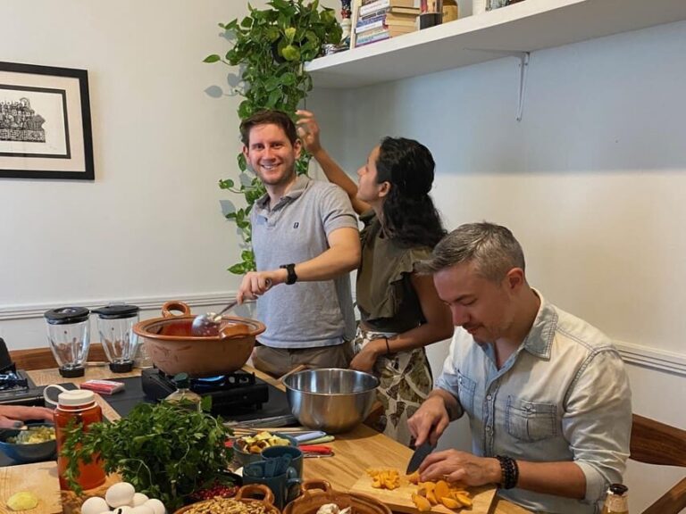 Chile en Nogada: Mexico's Decadent Independence Day Dish - Why This Tour Works