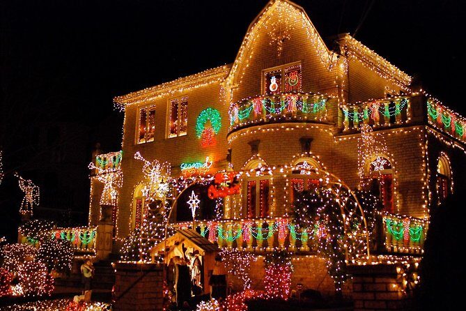 Christmas Lights Tour - Who Should Consider This Tour?