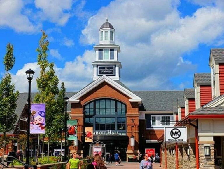 Chuang Yen Monastery & Woodbury Outlets 1-day Tour From NY - What Makes This Tour Stand Out?