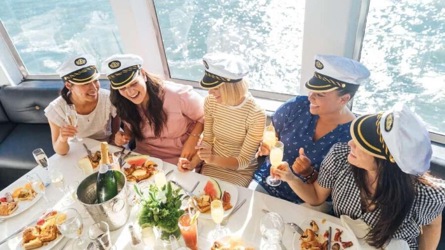 City Cruises Chicago: Lake Michigan Lunch or Dinner Cruise - Detailed Breakdown of the Itinerary