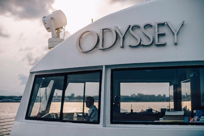 City Cruises Washington DC: Premier Dinner Cruise - The Sights and Views