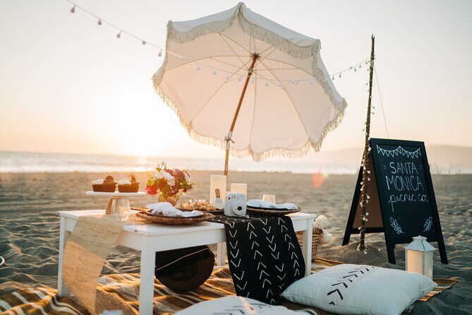 Classic Beach Picnic in Santa Monica - Location and Meeting Details