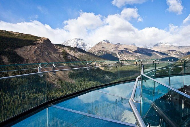Columbia Icefield Skywalk Admission - A Deep Dive into the Experience: What You Can Expect