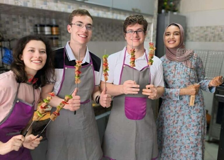Cook Moroccan Food & Try on Traditional Clothes like a local - What to Expect: A Deep Dive into Moroccan Culture and Cuisine