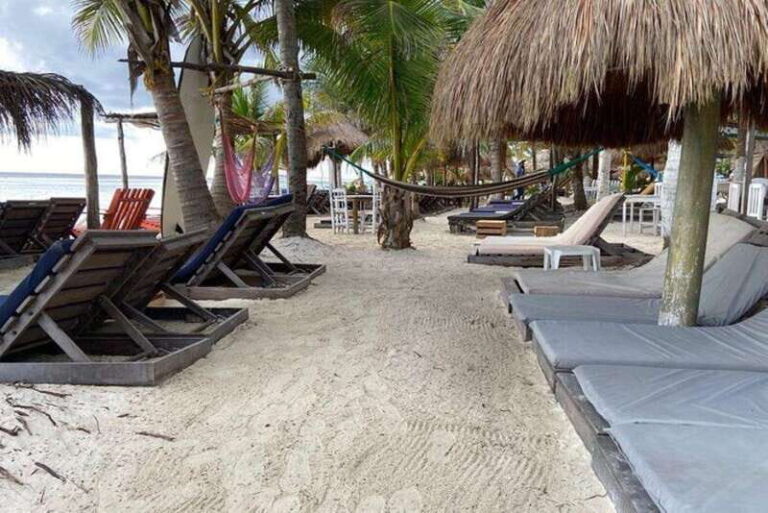 Costa maya : Beach Club Experience + relaxing massage - The Experience in Detail