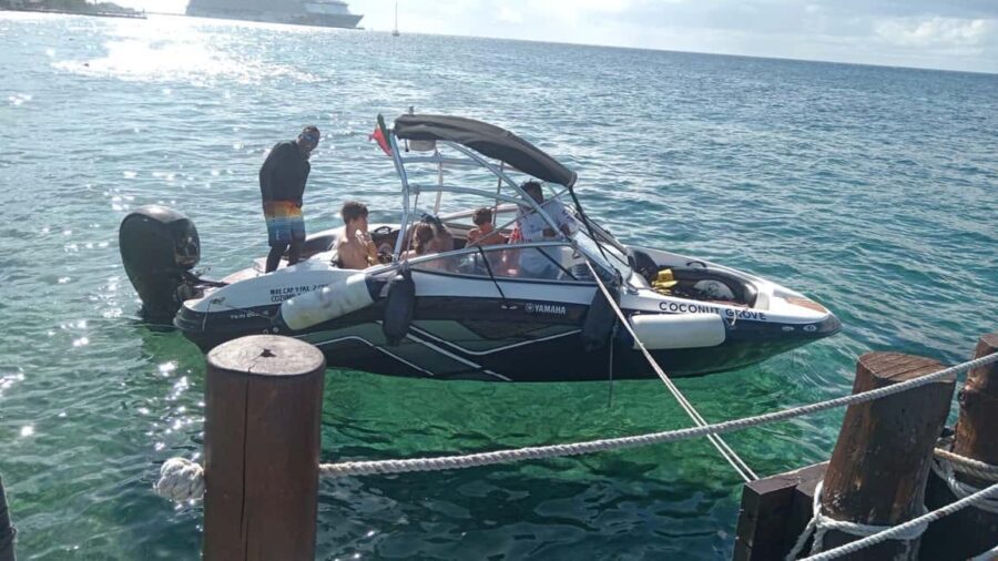 Cozumel: El Cielo & Reef Private Boat Tour with Snacks - The Itinerary in Detail