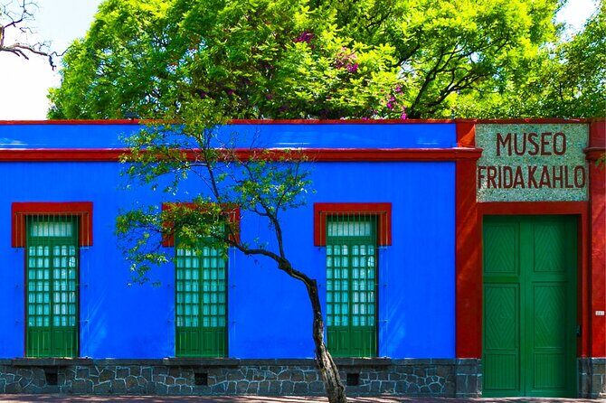 CU-Coyoacán and Xochimilco; Enjoy the Southern Colors of the CDMX - Authentic Experiences and Authenticity