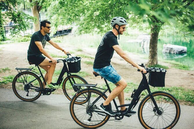 Daily Montreal Bike Rental- Be your own guide in Montreal - The Route and Local Highlights
