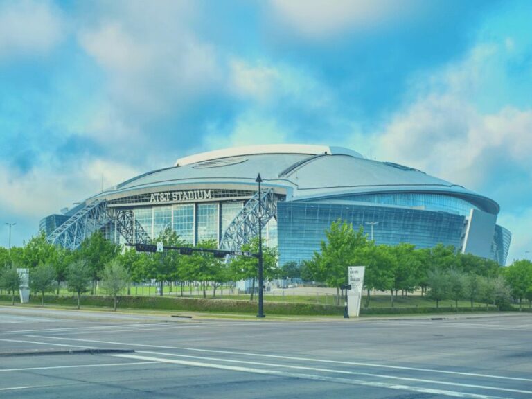 Dallas: Dallas Cowboys Football Game Ticket at AT&T Stadium - Who Should Consider This Experience?