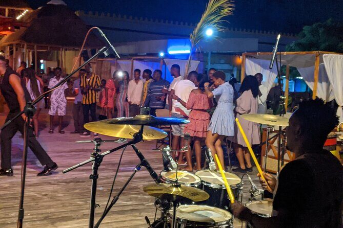 Dar Es Salaam city tour and night life - Starting the Day: A Flexible Kickoff