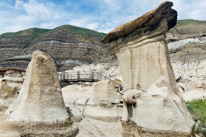 Day of Dinosaurs and Hoodoos From Calgary to the Badlands - Who is This Tour Best For?