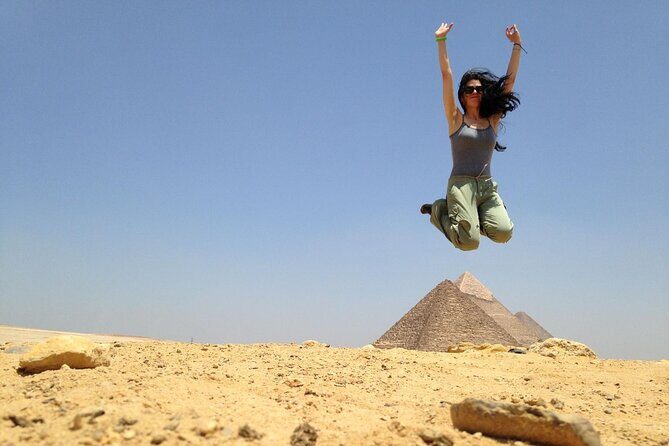 Day Tour To Giza Pyramids & Egyptian Museum & Khan El Khalili Bazaar - Menkaure’s Pyramid and Additional Pyramid Complexes