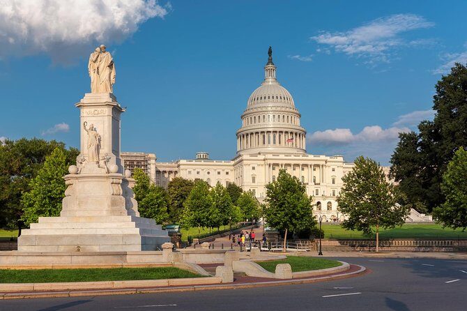 DC Monuments & Memorials Guided Minibus City Tour - Who Should Consider This Tour?