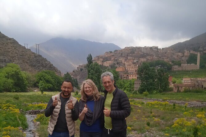 De Marrakech: Visite des montagnes de l'Atlas avec un guide - Exploring the Itinerary: What to Expect