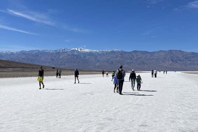 Death Valley, Seven Magic Mountains & Vegas Sign Tour - Exploring the Itinerary: What Youll See and Why It Matters