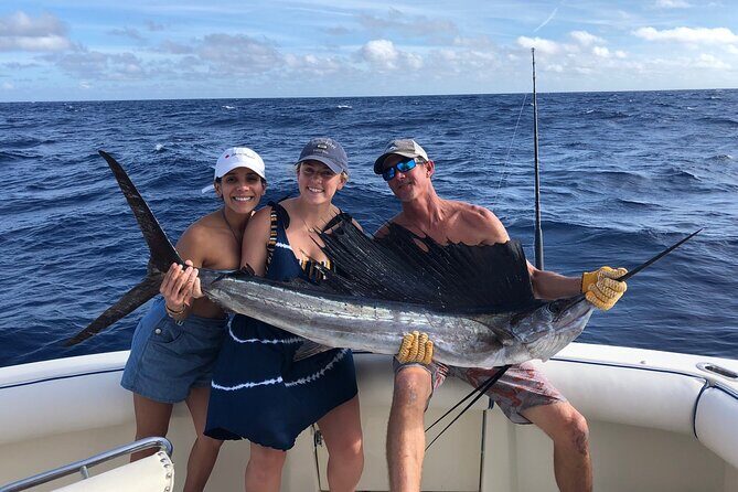 Deep sea fishing charters in Fort Lauderdale aboard 52' Hatteras - The Experience and Crew