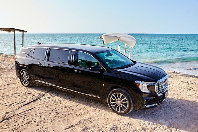 Deluxe GMC Limousine from Cancun Airport to Puerto Morelos - The Journey: From Cancun Airport to Puerto Morelos