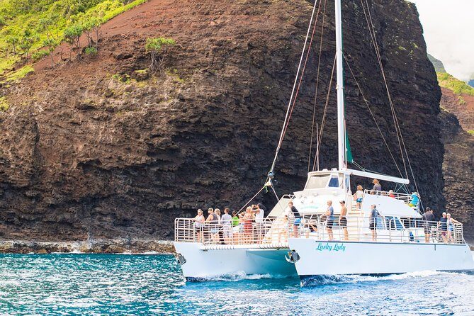 Deluxe Na Pali Sunset Snorkel Tour on the Lucky Lady - What to Expect During the Tour