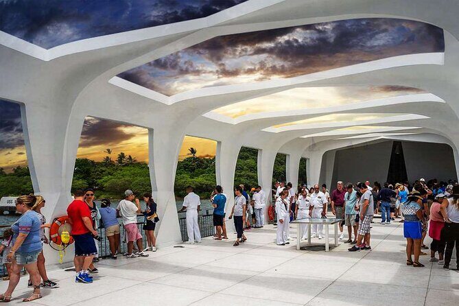 Deluxe Pearl Harbor, Arizona Memorial, and Visitor Center Tour - Detailed Breakdown of the Itinerary