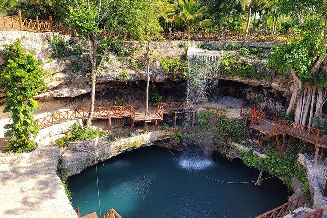 Deluxe Tour 4x1 Tulum, Coba, Cenote Kuxtal and Playa Del Carmen - Transportation and Group Dynamics