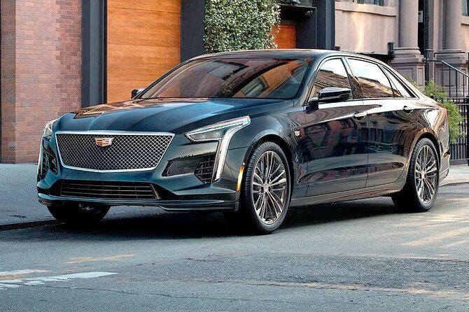 Departure Private Transfer: Hollywood Beach to Airport FLL in Business Car - Who Should Consider This Service?