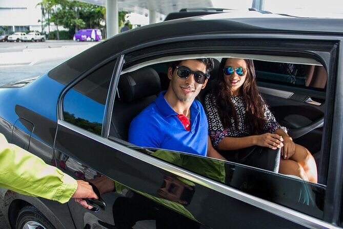 Departures in Luxury Sedan from Akumal to Cancun Airport - Pricing and Value