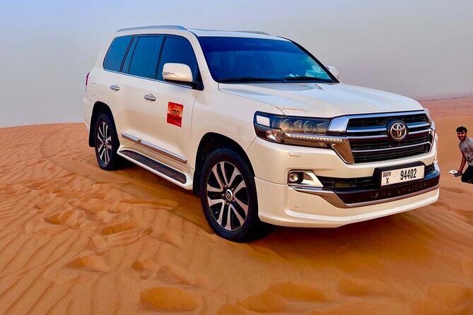 Desert Safari Dubai Red Dunes Safari With Live BBQ Buffet Dinner - What Makes This Tour Stand Out