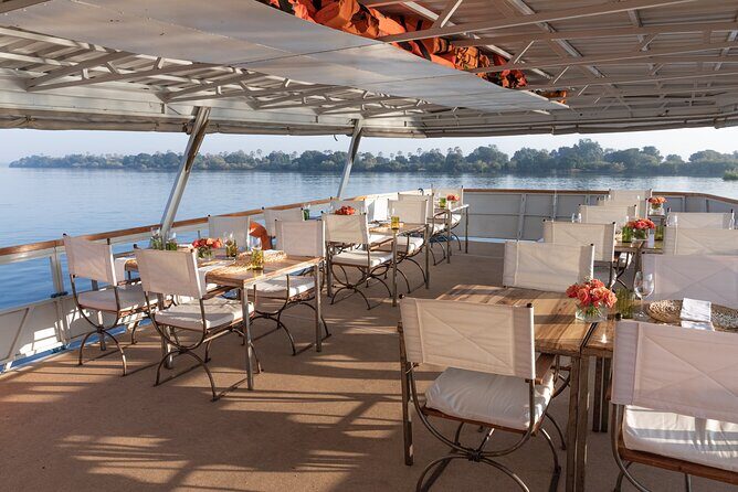 Dinner Cruise on the Zambezi River - Wildlife Encounters and Scenic Beauty