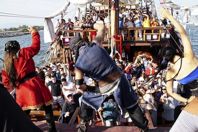 Dinner with pirates! Night Show and Dinner - The Practical Details