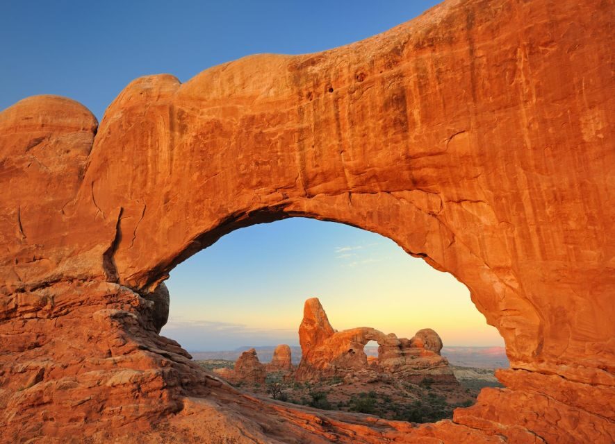 Discover Arches National Park: Private Tour from Moab - Authentic Experiences and Customer Reviews