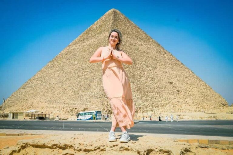 Discover Cairo: Pyramids, Museum & Sphinx Tour from Hurghada - Transportation and Guides: Making It Comfortable and Informative