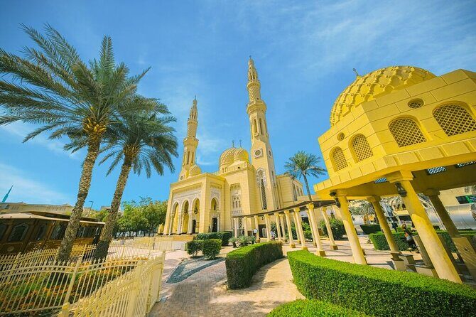 Discover Dubai Full Day Live Guide Tour - What makes this tour a good value?