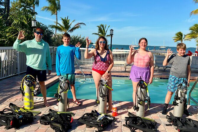 Discover Scuba Diving Course Pool Training Session in Key Largo. - What You Need to Know Before Booking