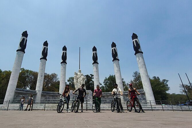 Discover the jewels of Chapultepec on a bike - Who would enjoy this tour?