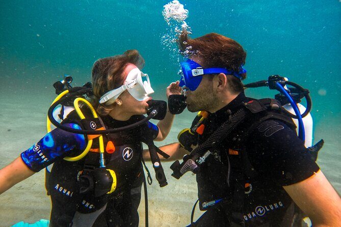 Discovery Scuba Diving in Dubai - The Classroom Briefing: Setting the Foundation