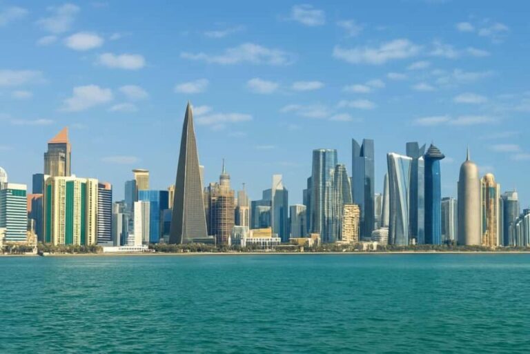 Doha City Tour & Dhow Boat Ride with Pickup-Dropoff - The Itinerary: What to Expect