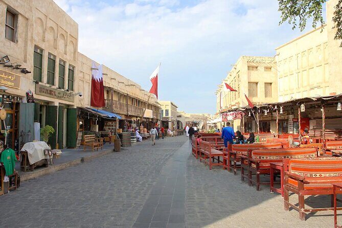 Doha: Night City Tour to Souq Waqif, Katara, and Pearl-Qatar - The Value of this Tour