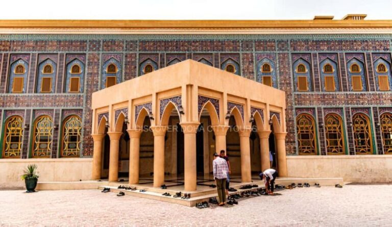 Doha: Private City Tour of Katara/Pearl/Souq Waqif - 3 Hour - Katara Cultural Village: Tradition Meets Innovation