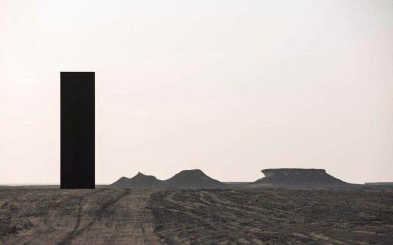 Doha: West Qatar Richard Serra Sculpture,Rock Formation Tour - The Art of the Desert: Richard Serra’s Sculpture