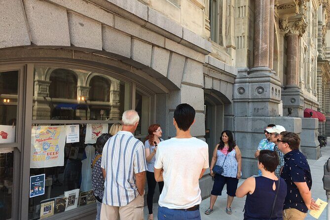 Downtown Milwaukee Walking Tour - A Closer Look at the Milwaukee Walking Tour