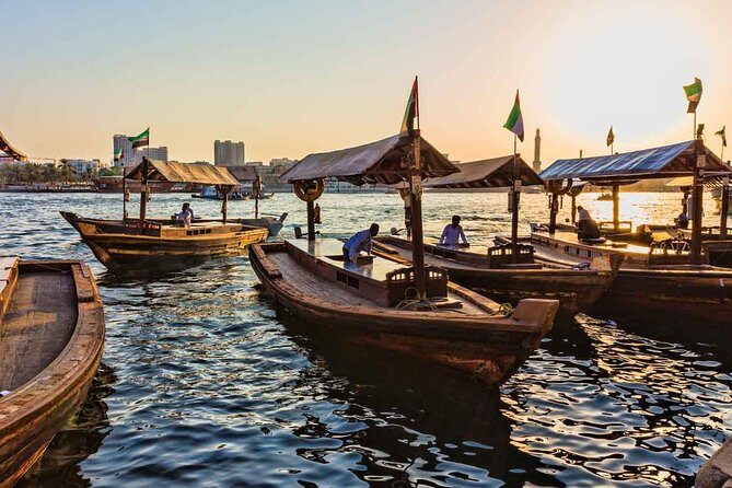 Dubai City Tour - Transportation and Group Dynamics