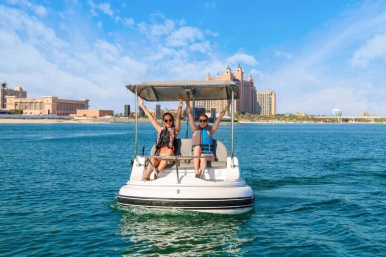 Dubai: Electric Self-Drive Boat Ride in the Palm Jumeirah - Starting Point and Check-In