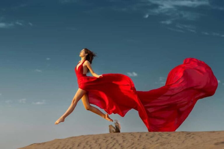 Dubai: Flying Dress Photo © Photoshoot "Marilyn Package" - The Experience: What You Can Expect