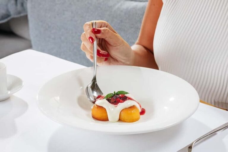 Dubai Harbour Lunch Experience at L'amo Bistro Del Mare - Who Should Consider This Experience?