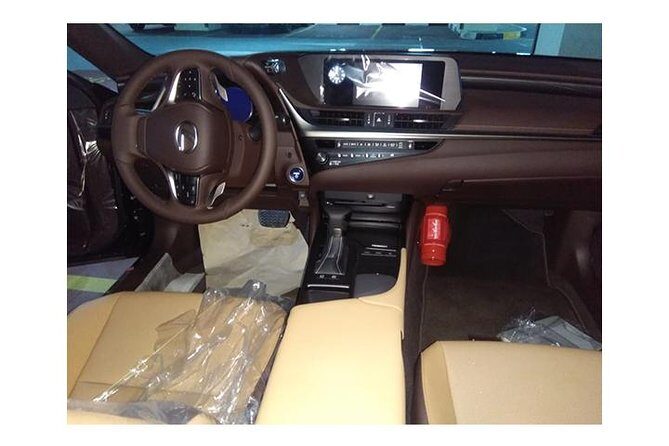 Dubai International Airport Transfer [ARRIVAL] - (Lexus ES350 or Infiniti Q70) - The Sum Up