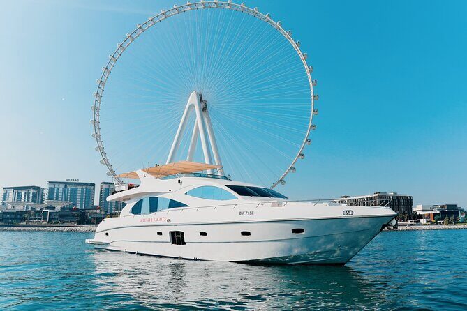 Dubai Marina 1hr Yacht tour with Drinks - What to Expect on the Yacht
