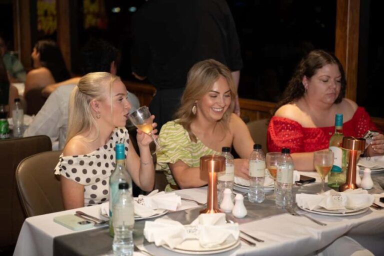 Dubai Marina: Luxury Dinner Cruise, Live Show, Open Bar & DJ - FAQ