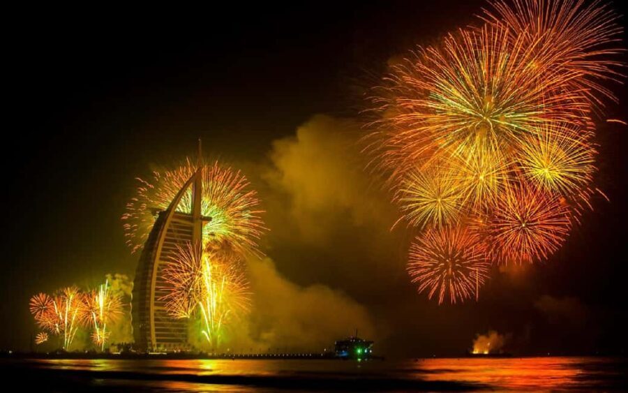 Dubai: New Year Eve Luxury Yacht Fireworks View & BBQ Cruise - What to Expect from the Experience