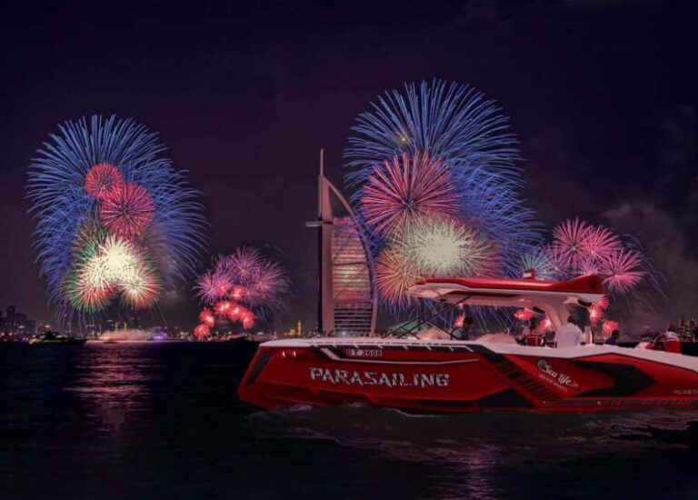 Dubai: New Year Eve Private/Share Fireworks Speed Boat Tour - A Closer Look at the Experience